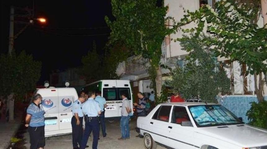 Evınde Intıhar Etti