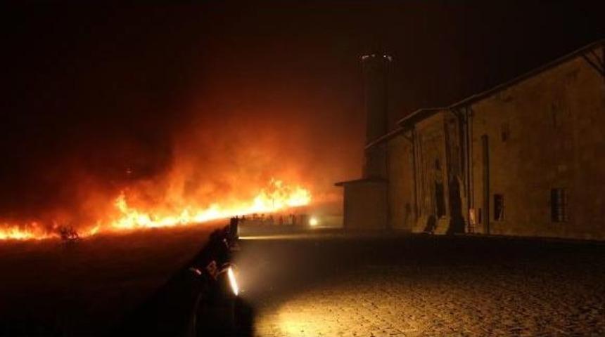 Divriği'de Yangın Paniği