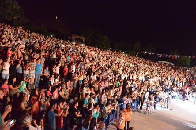 Avcılar da Manga Gecesi 3