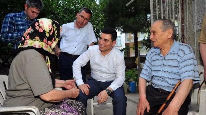 Kepez Belediye Başkanı Hakan T&uuml;t&uuml;nc&uuml;&rsquo;den &Ouml;rnek Davranış