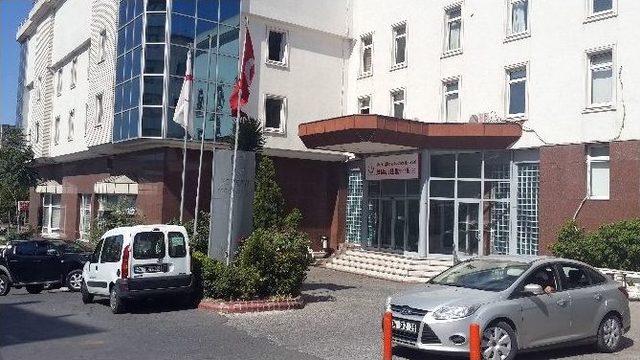 Ebola Şüphesi Nedeniyle Karantina Devam Ediyor