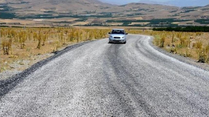 Asfalt &Ccedil;alışmaları Tamamlandı