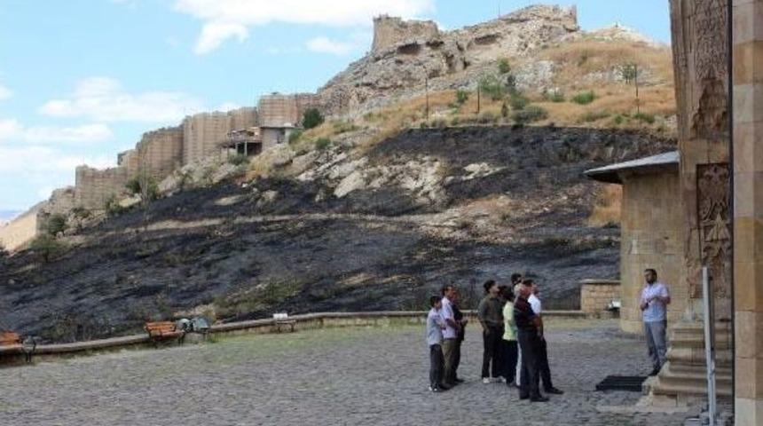 Divriği'de Yangın Paniği (2)