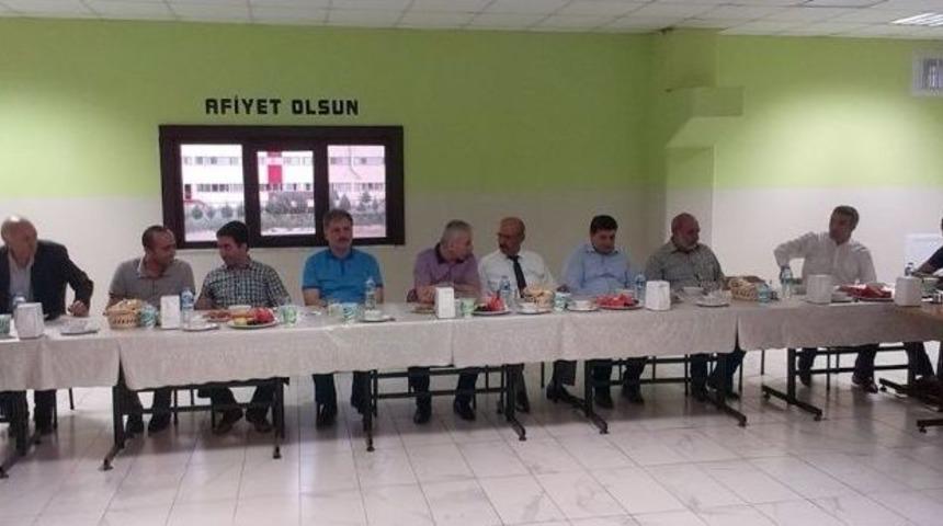 M&uuml;siad &Uuml;yeleri İftarda Buluştu