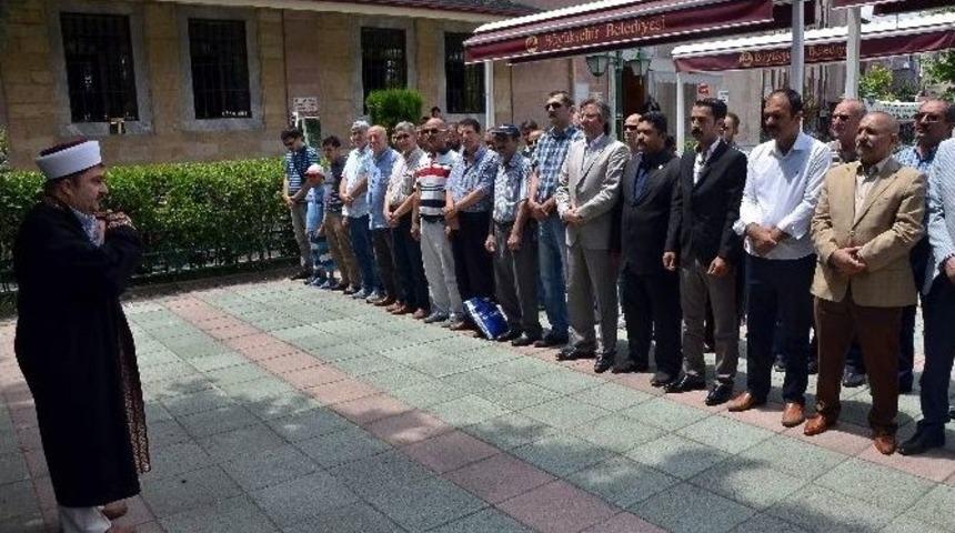 &Ouml;len &Uuml;lk&uuml; Ocakları Başkanı İ&ccedil;in Gıyabi Cenaze Namazı
