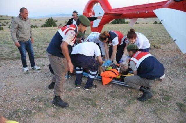 Yamaç Paraşütüyle Düştü, Ambulans Helikopterle Hastaneye Kaldırıldı