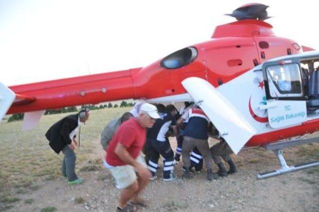 Yamaç Paraşütüyle Düştü, Ambulans Helikopterle Hastaneye Kaldırıldı