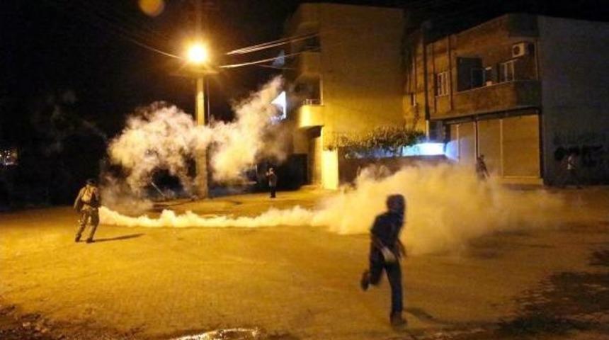 Ydg-H Eyleminde Kalaşnikofla A&ccedil;ılan Ateşle 1 Polis Yaralandı