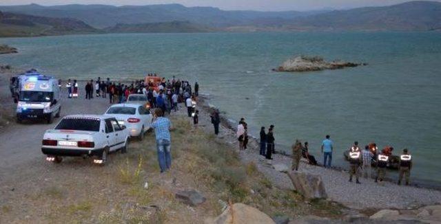 İki Kardeş Baraj Gölünde Kayboldu