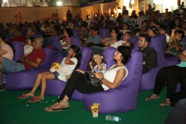 Mersin'de Yazlık Sinema Nostaljisi