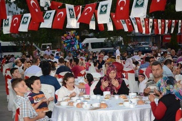 Başkan Kara, Şehit Aileleri Ve Engellilere İftar Verdi