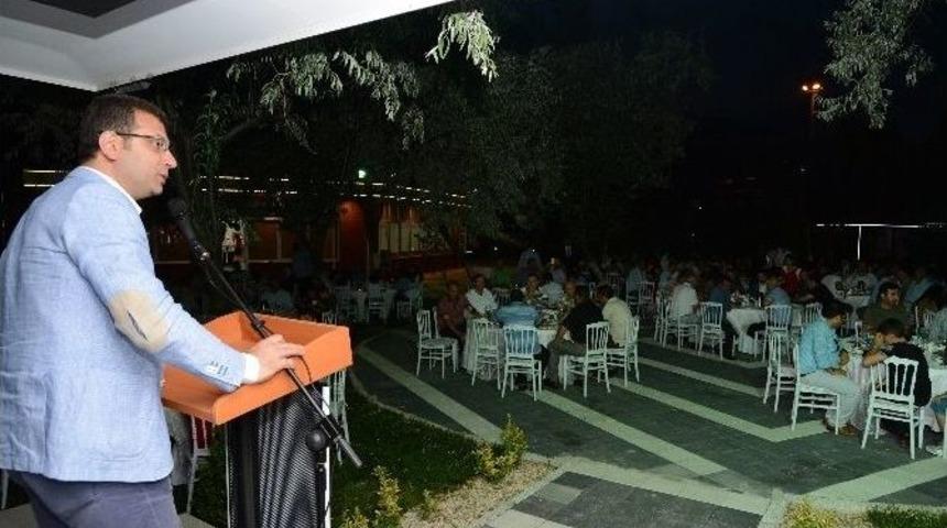 Belediye Başkanı İmamoğlu Şof&ouml;rlerle İftarda Buluştu
