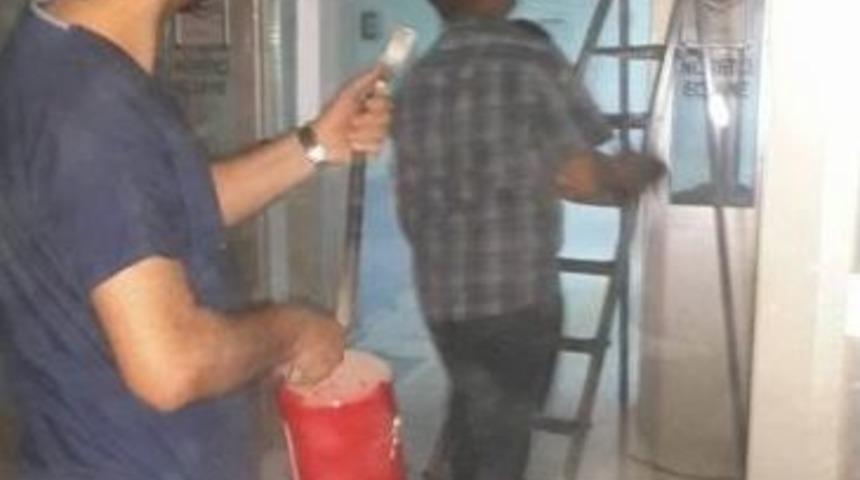 Acil Serviste Yangın Paniği