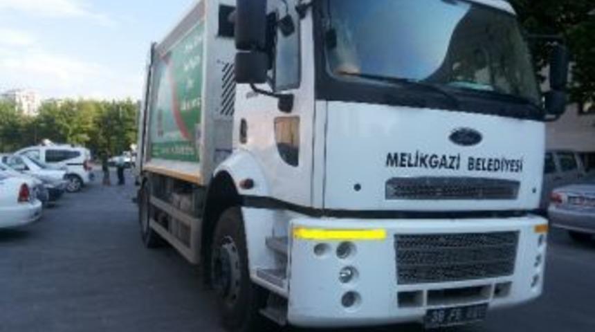 Melikgazi&rsquo;ye Yeni &Ccedil;&ouml;p Toplama Aracı