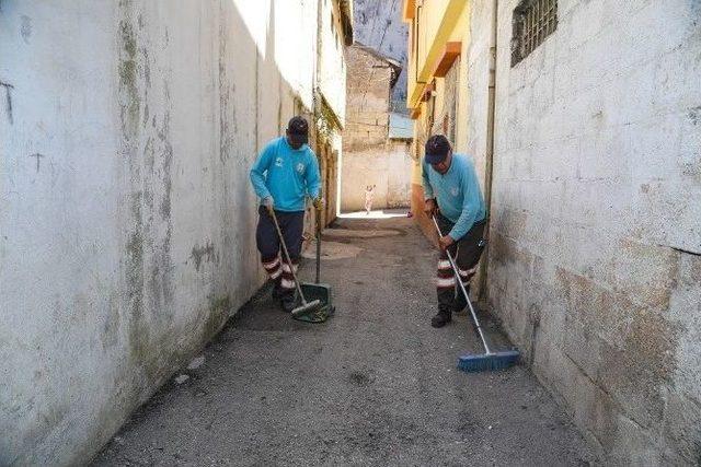 Şehitkamil’de Bütün Sokaklar Temizleniyor