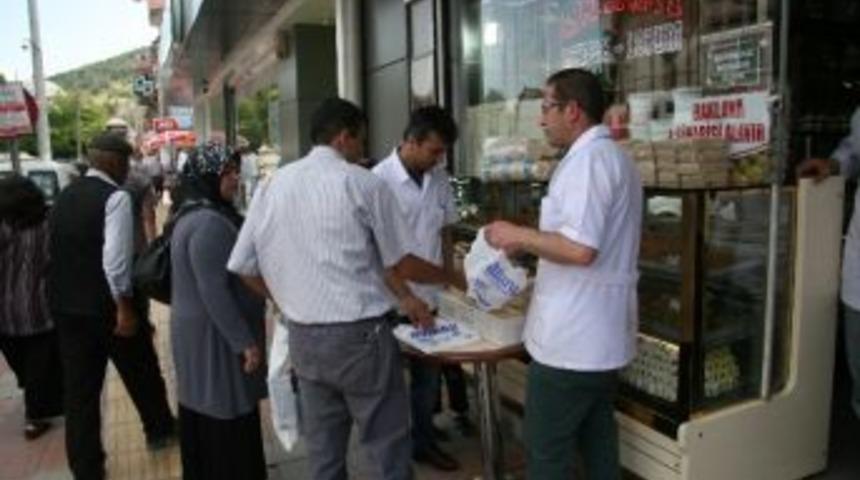 Afyonkarahisar&rsquo;da &ldquo;&rdquo;kandil Helvası&rdquo; Yoğunluğu