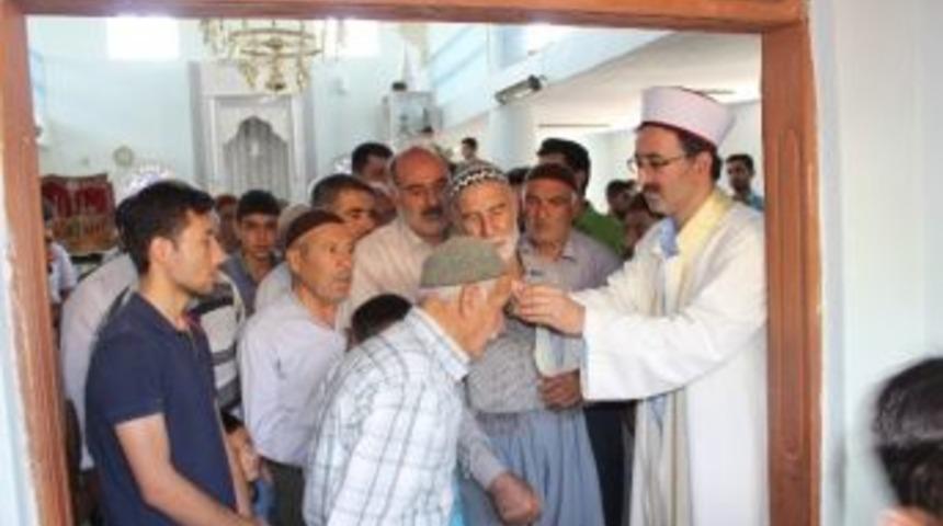 Samsat&rsquo;ta Sakal-ı Şerif Ziyarete A&ccedil;ıldı