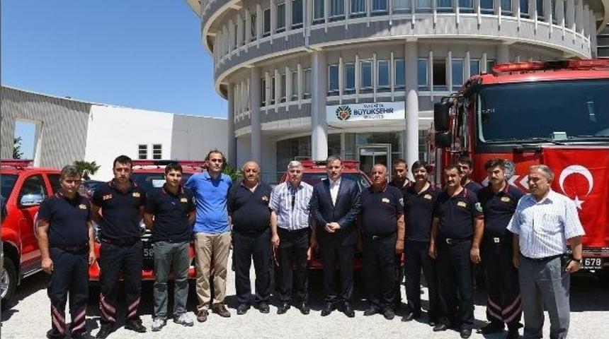 Yeni Ara&ccedil;larla İtfaiye Teşkilatı G&uuml;&ccedil;lendiriliyor