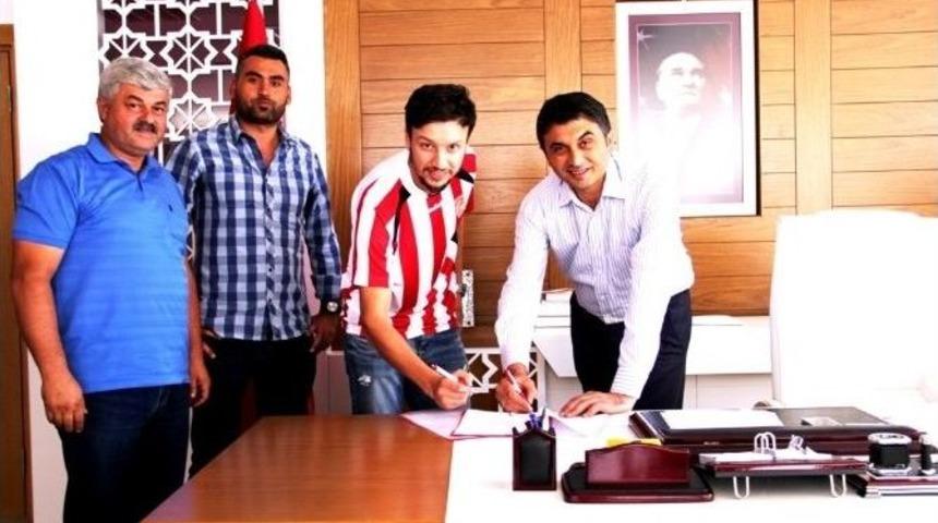 Sarıg&ouml;l Belediyespor Transfere Doymuyor