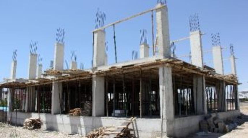 B&uuml;y&uuml;kşehir Belediyesi&rsquo;nden Cami Ve Taziye Evleri İ&ccedil;in Yardım