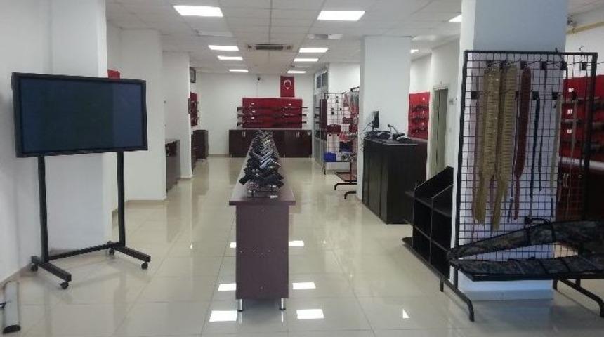 Sarsılmaz mağazası D&uuml;zce&rsquo;de A&ccedil;ıldı