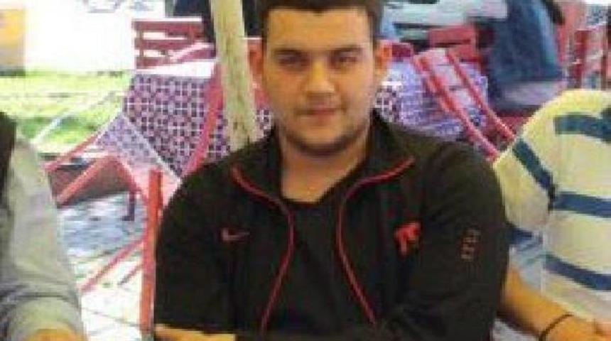 22 Yaşındaki &Uuml;niversite &Ouml;ğrencisi Kalp Krizi Ge&ccedil;irip &Ouml;ld&uuml;