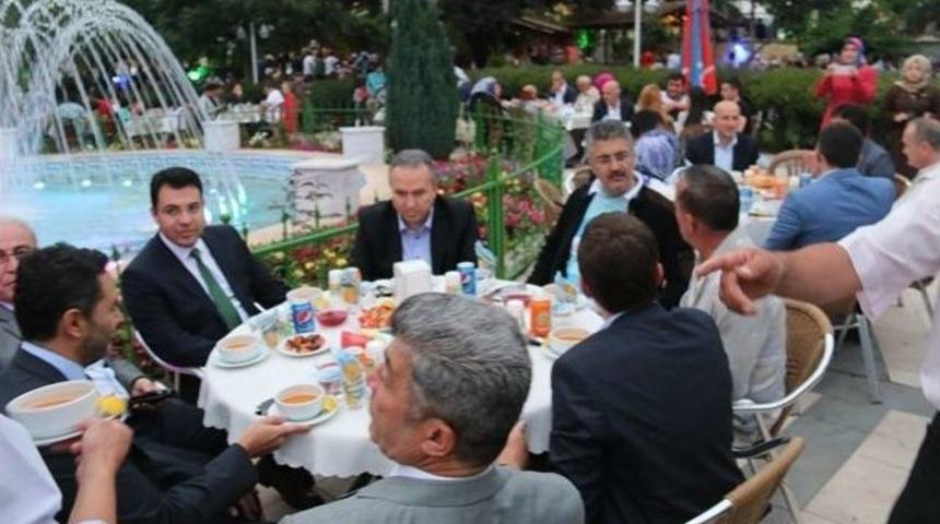 Yığılca İftarına Vali Ali Fidan&rsquo;da Katıldı