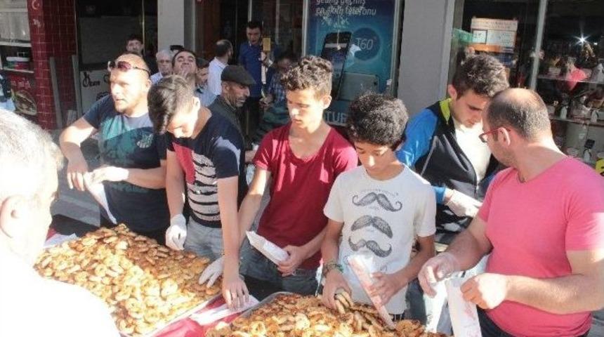 Tki Tavşanlı Linyitsporlu Taraftarlarından Kandil Simidi