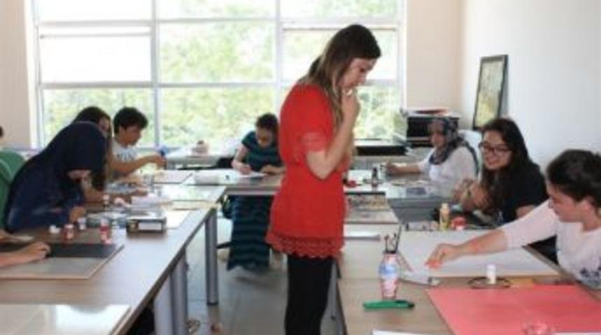 &Ouml;ğrenciler, Camların Renkli D&uuml;nyasını &Ccedil;ok Sevdi