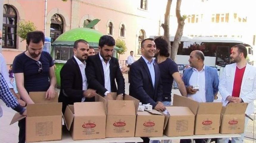 Elsan-der Kandil Simidi Dağıttı