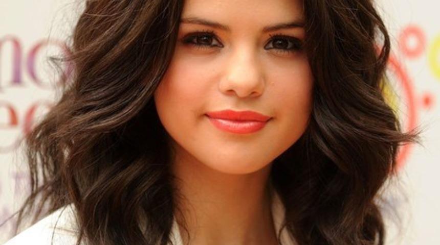 Y&uuml;z şeklinize g&ouml;re sa&ccedil; modelinizi belirleyin