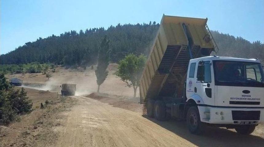 Mut&rsquo;ta Yayla Yollarına Asfalt