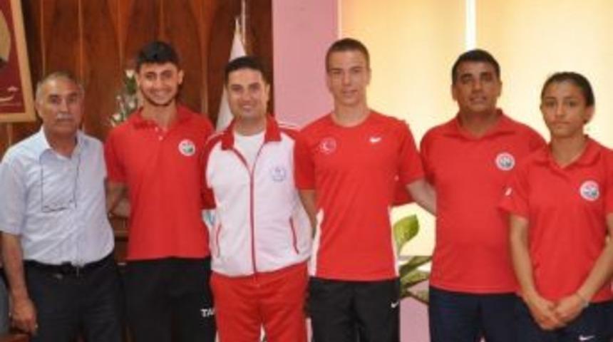 Parlak İsve&ccedil;&rsquo;e, Tenekeb&uuml;ken Kolombiya&rsquo;ya Gitti