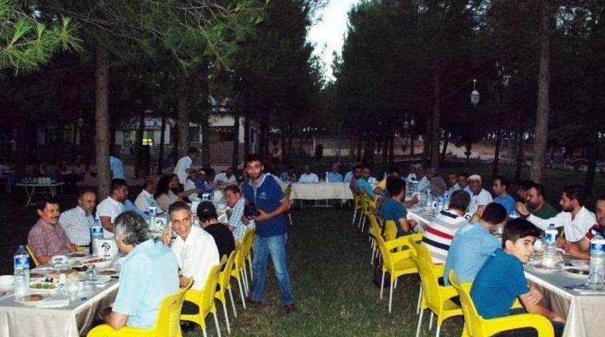 Vali Demirtaş, Basın Mensuplarıyla İftarda Buluştu