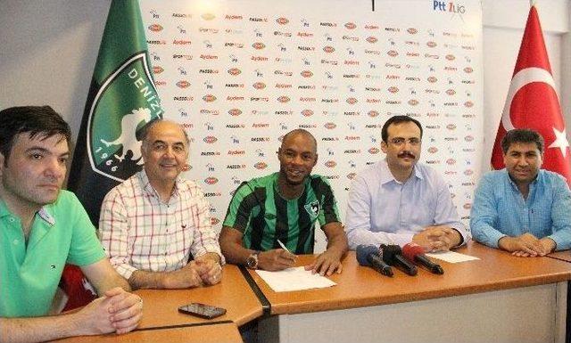 Denizlispor Brezilyalı Leandrınho İle Anlaştı