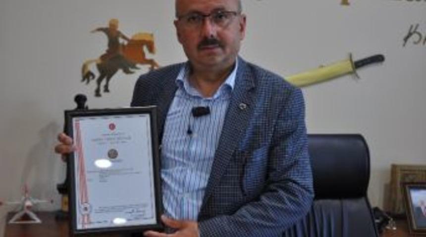 Sarıveliler Belediyesi, Karacaoğlan İsminin Patentini Aldı