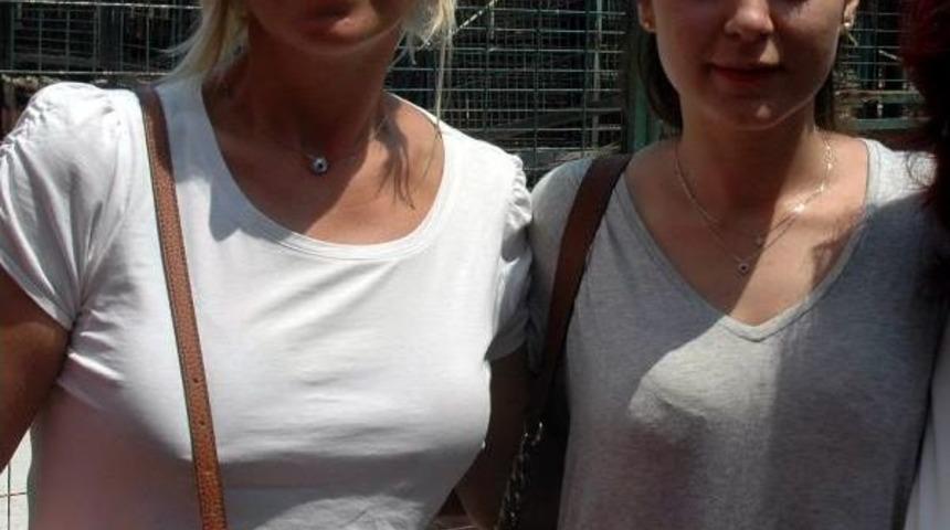 Barınaktaki Pitbull Cinsi K&ouml;pekleri &Ccedil;aldılar