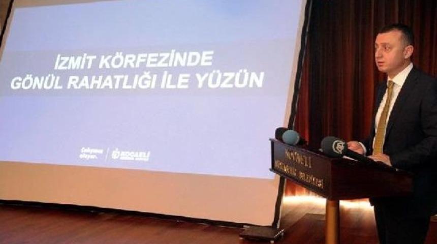 İzmit K&ouml;rfezi'ndeki Kırmızı Renkli K&ouml;p&uuml;k I&ccedil;in Farklı A&ccedil;ıklamalar