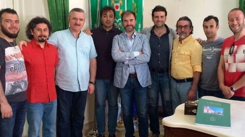 Ga&uuml;n Ruhnevaz M&uuml;zik Topluluğu İtalya&rsquo;da