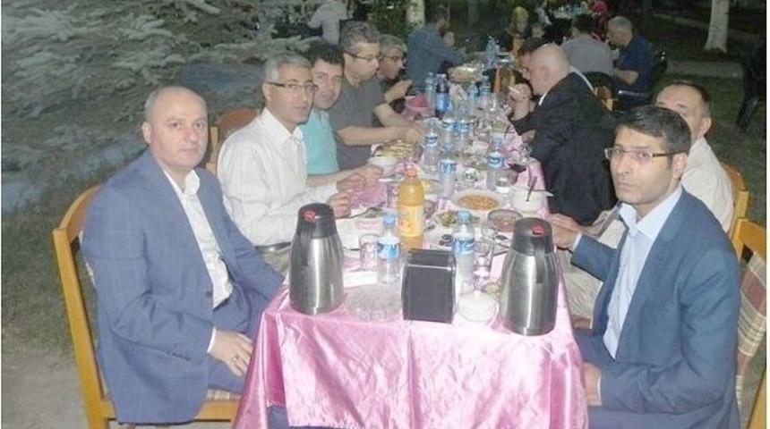 Akg&uuml;loğlu; &ldquo;islam Coğrafyasındaki Yangın S&ouml;nd&uuml;r&uuml;ls&uuml;n"