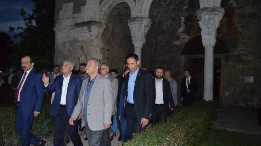 Başbakan Yardımcısı B&uuml;lent Arın&ccedil; Trabzon&rsquo;da