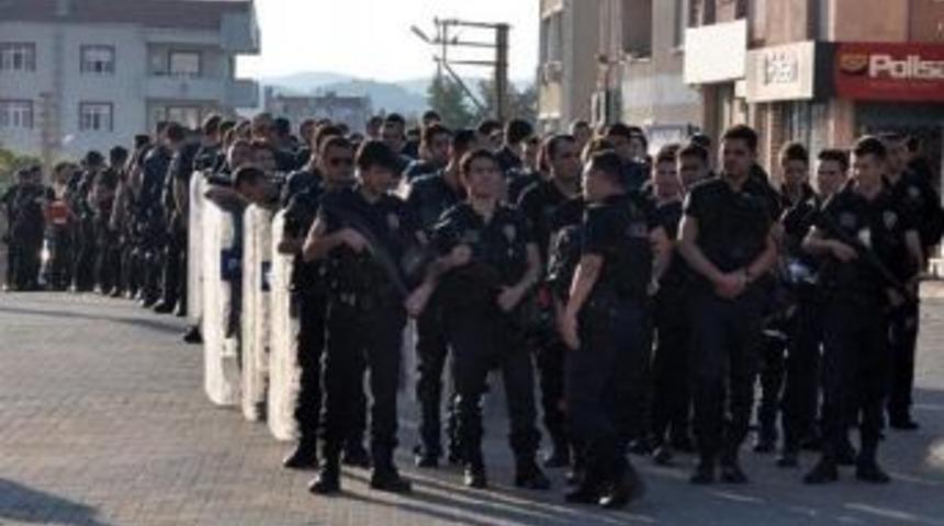 Investigation Launched Into Police March In Roma Neighborhoods In Western Turkey
