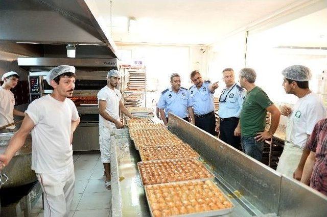 Muratpaşa Belediyesi’nden Sağlıklı Bayram İçin Sıkı Denetim