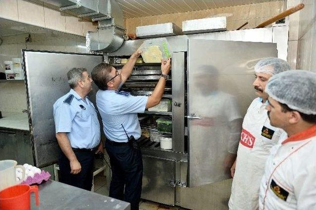 Muratpaşa Belediyesi’nden Sağlıklı Bayram İçin Sıkı Denetim