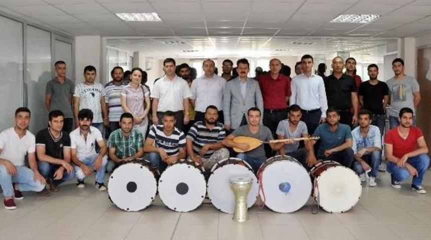 H&uuml;k&uuml;ml&uuml;ler Korosu Sahneye Hazırlanıyor