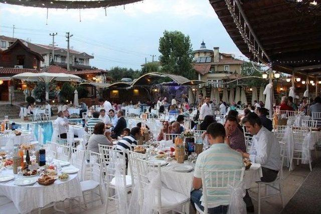 Uedaş Yalova Müdürlüğü Personeli İftarda Biraraya Geldi