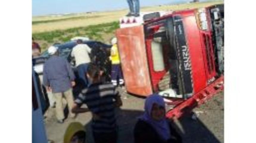 Acıg&ouml;l&rsquo;de Trafik Kazası: 6 Yaralı