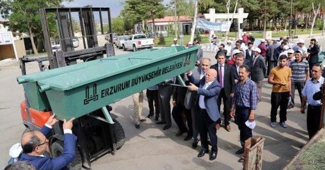 Erzurum'da Meralara 200 Sulak Dağıtıldı