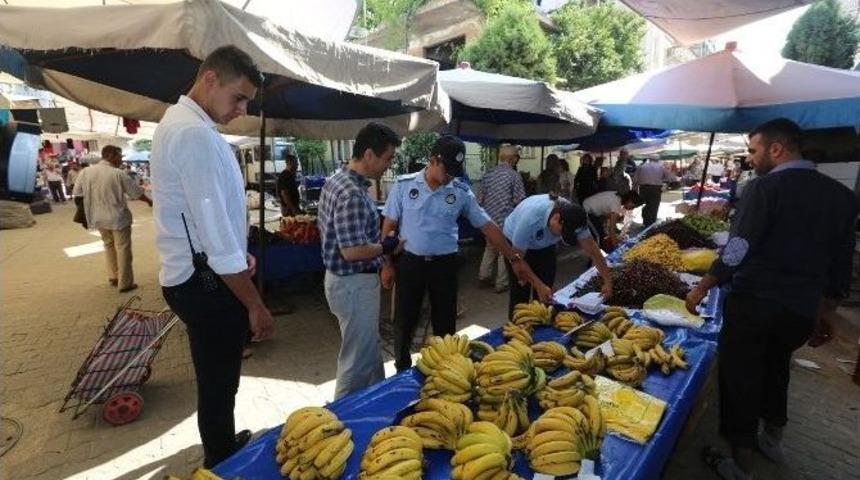 Efeler Belediyesi Zabıta Ekipleri Pazar Kontrollerini S&uuml;rd&uuml;r&uuml;yor