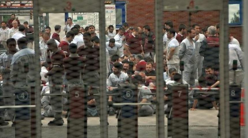 Tofaş&rsquo;tan &Ccedil;alışanlarına Bayram &Ouml;ncesi Cumhuriyet Altını S&uuml;rprizi